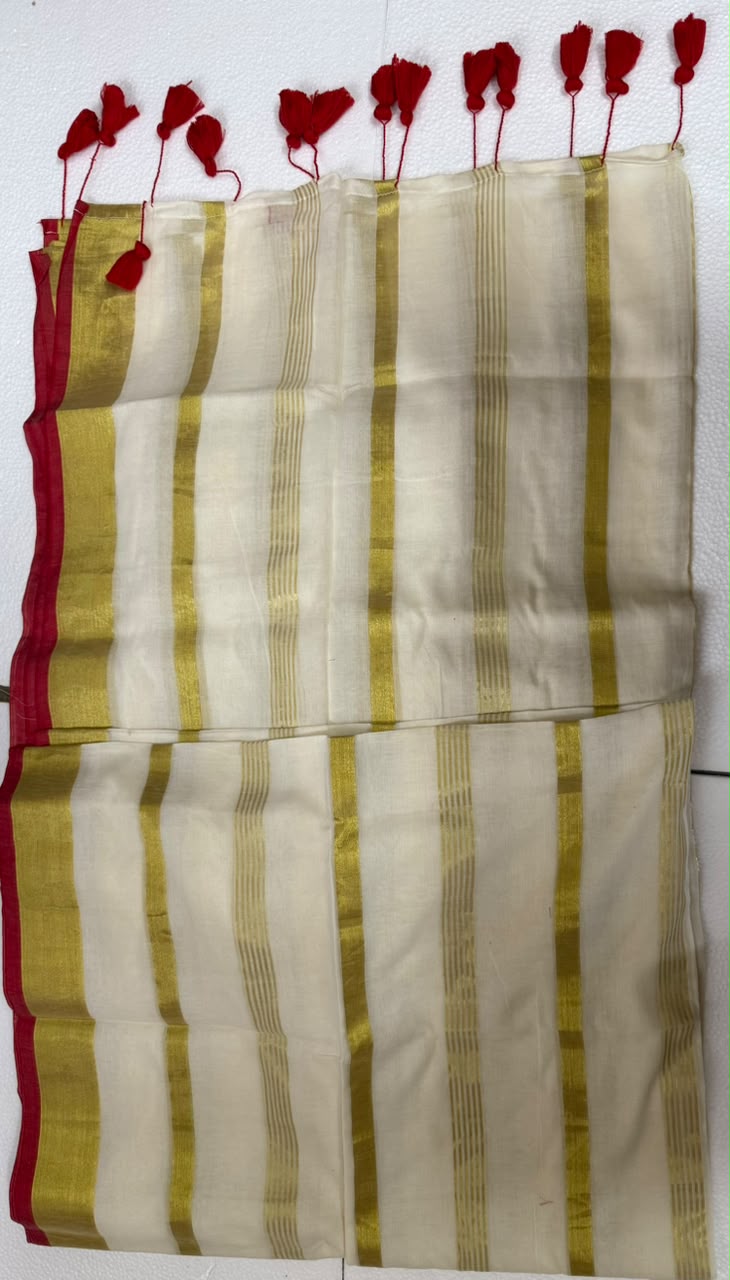 Kasavu Saree in Gold Stripes