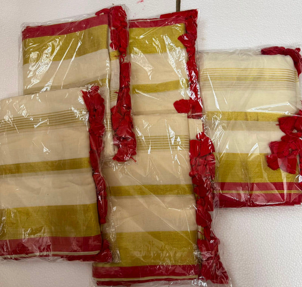 Kasavu Saree in Gold Stripes